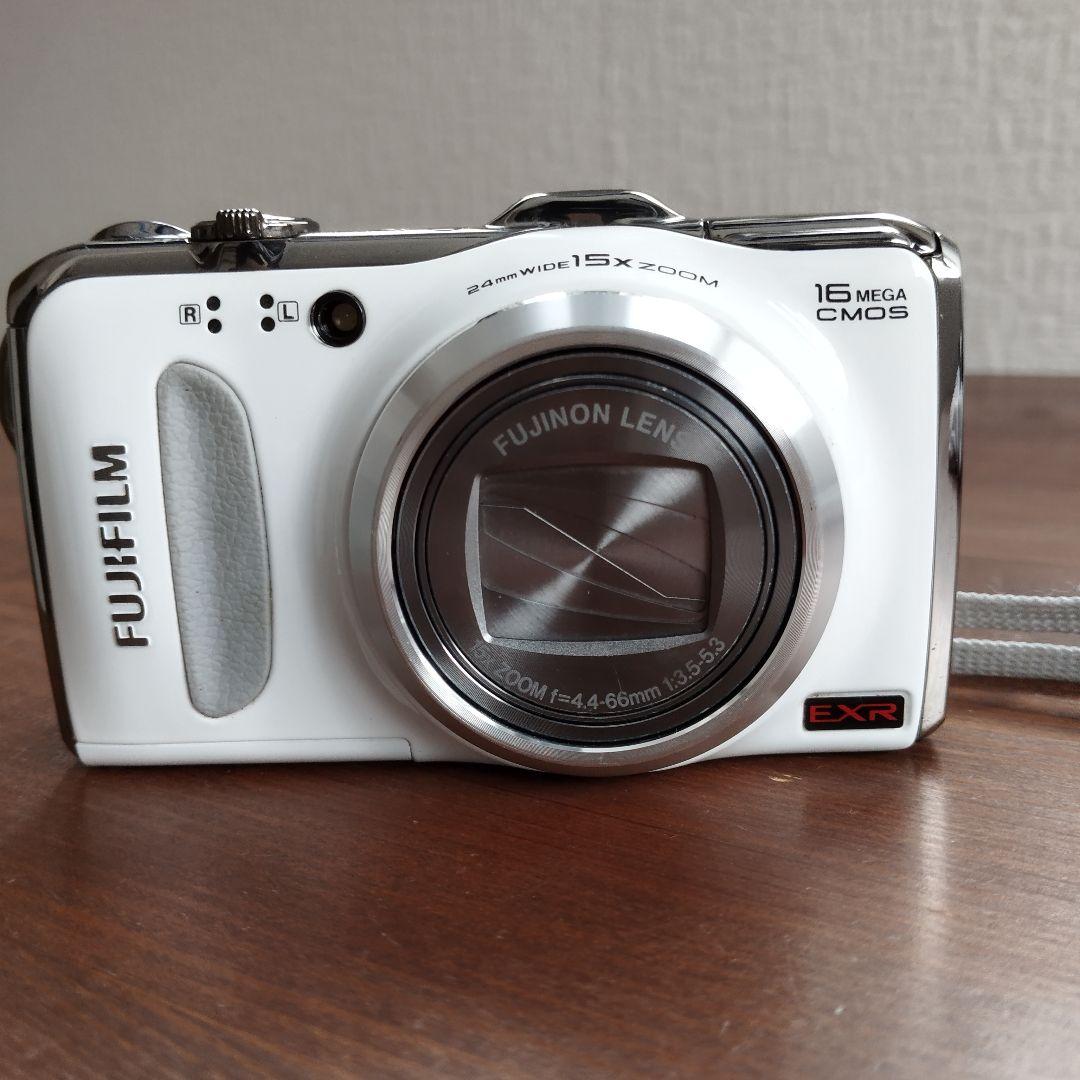 [美品]Fujifilm FinePix F550EXR ホワイト