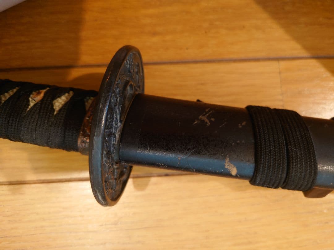 模造刀　二振り　台座付き