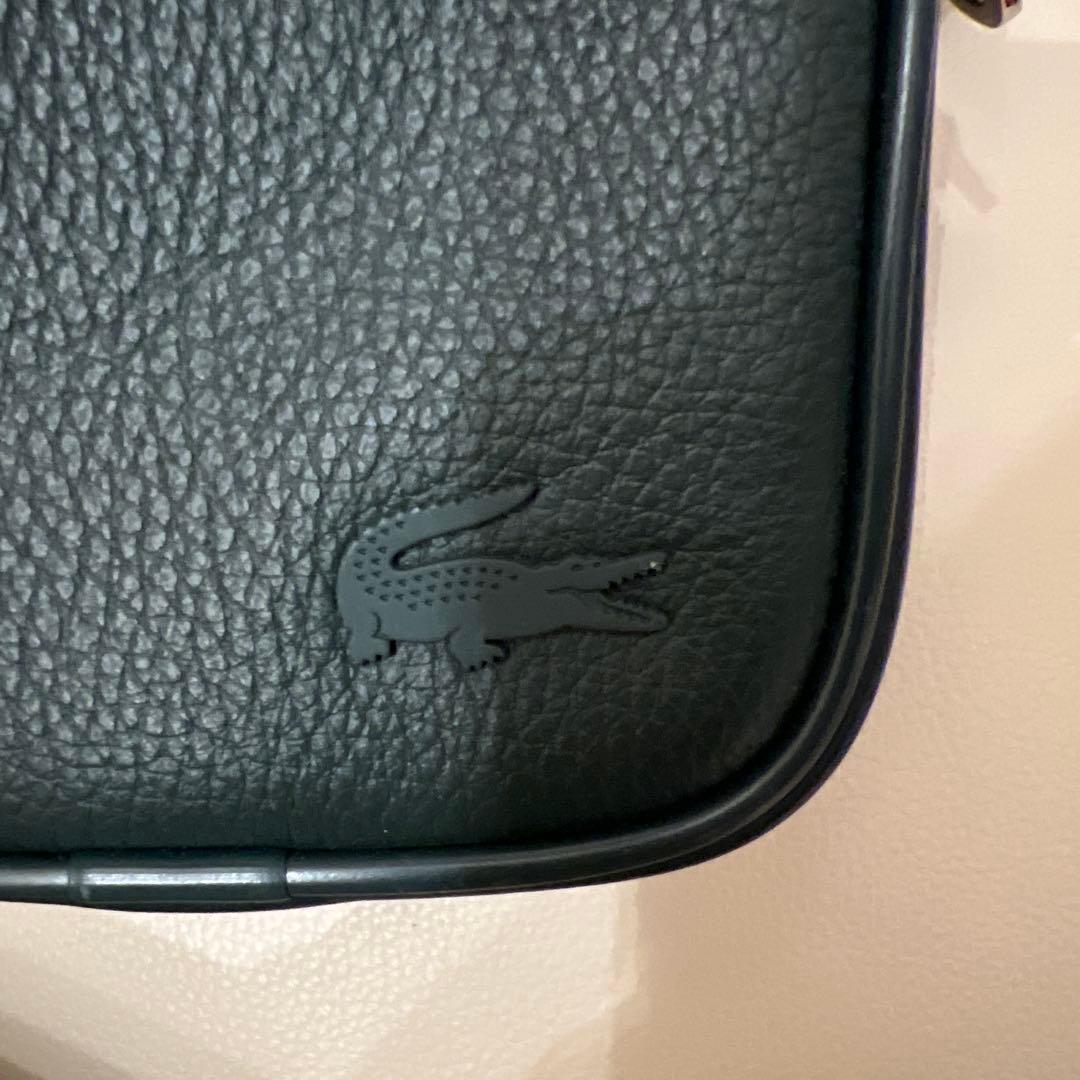 Lacoste グリーンレザー ショルダーバッグ