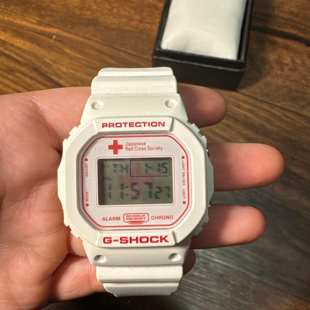 G-SHOCK 日本赤十字社モデル ホワイト