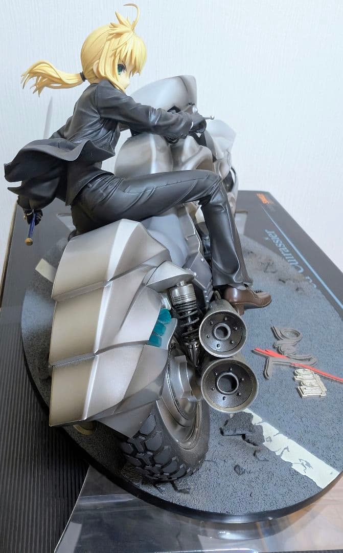 Fate/Zero セイバー・モータード・キュイラッシェ1/8スケール箱付