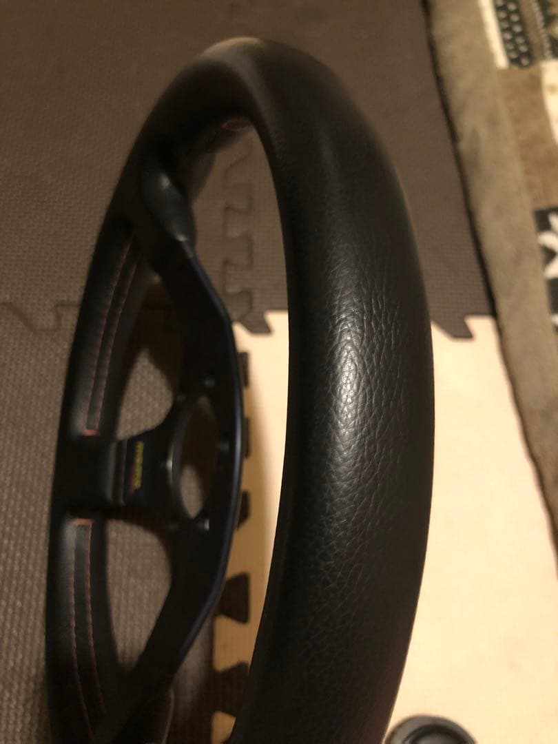 momo TUNER 32 ステアリング 黒 3スポーク