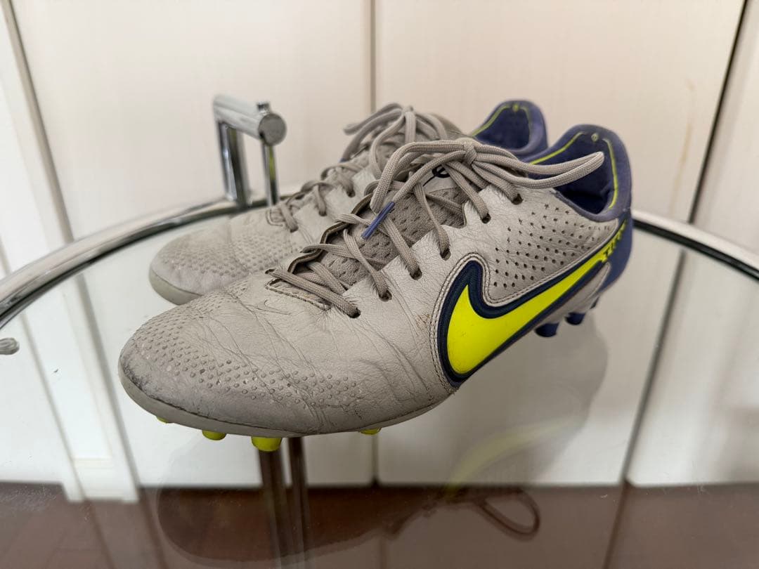 Nike ティエンポレジェンド9 エリートAG 26.5 シルバー 中古