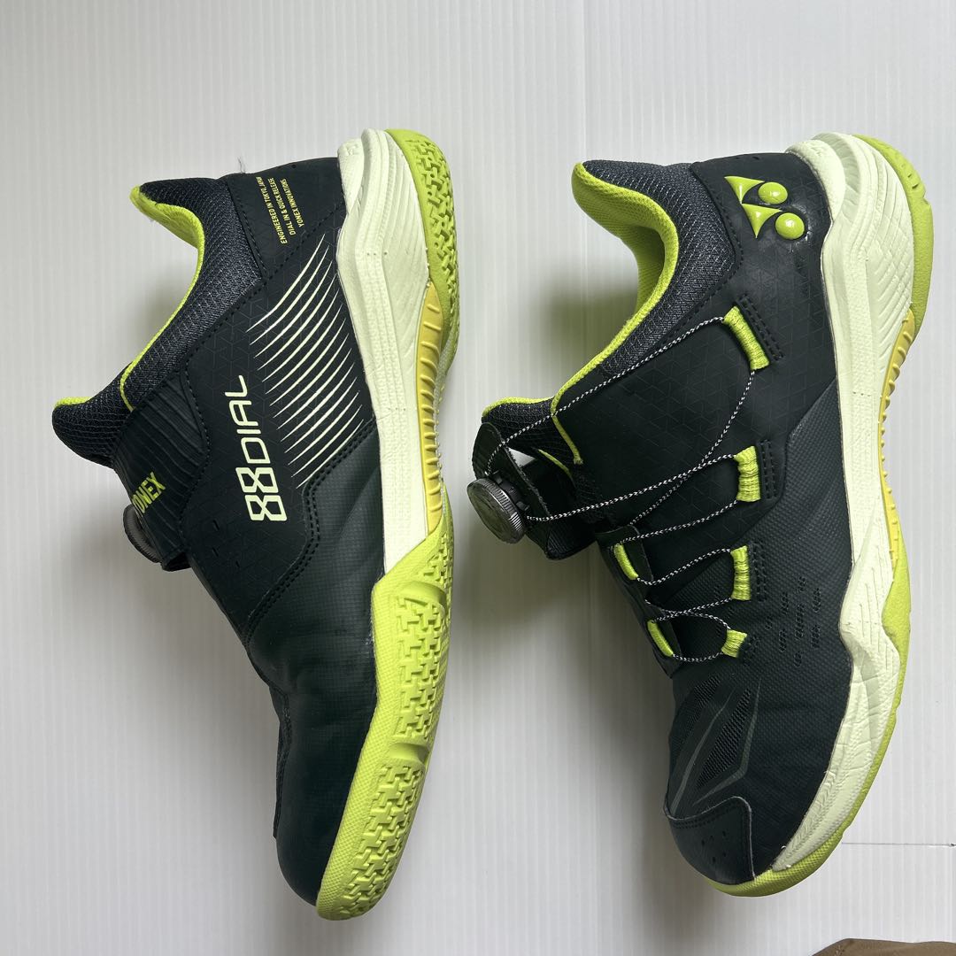 YONEX DIAL 88バドミントンシューズ ブラック/イエロー