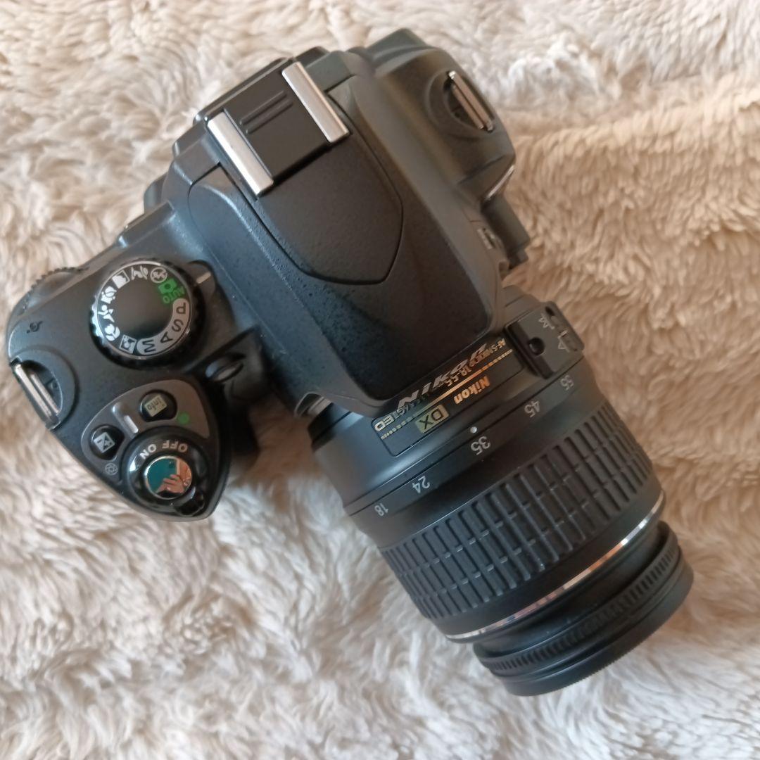 Nikon D40デジタル一眼レフ 18~55ミリ標準ズームセット[極美品]