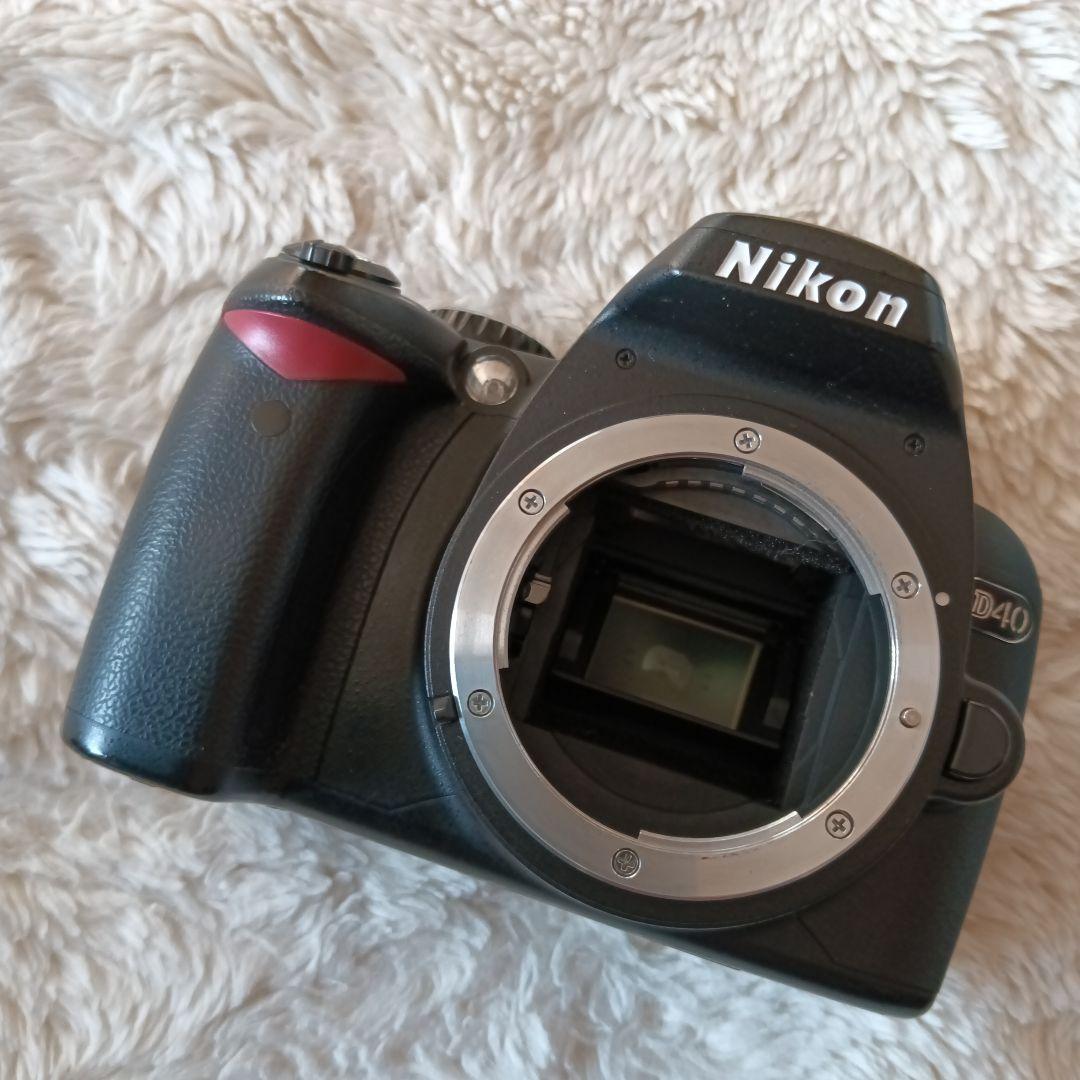 Nikon D40デジタル一眼レフ 18~55ミリ標準ズームセット[極美品]