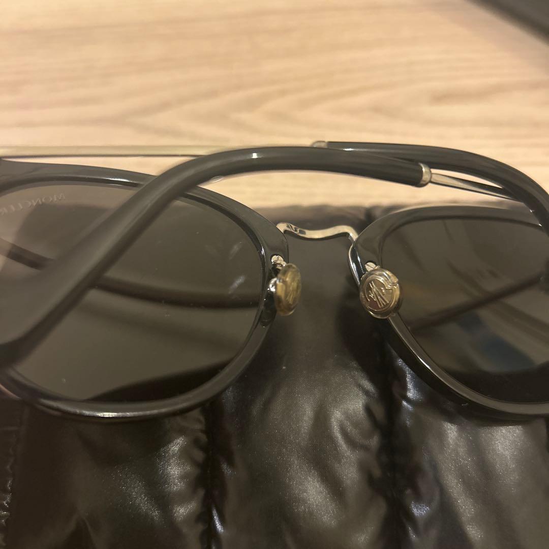 MONCLER サングラス　保証書付き