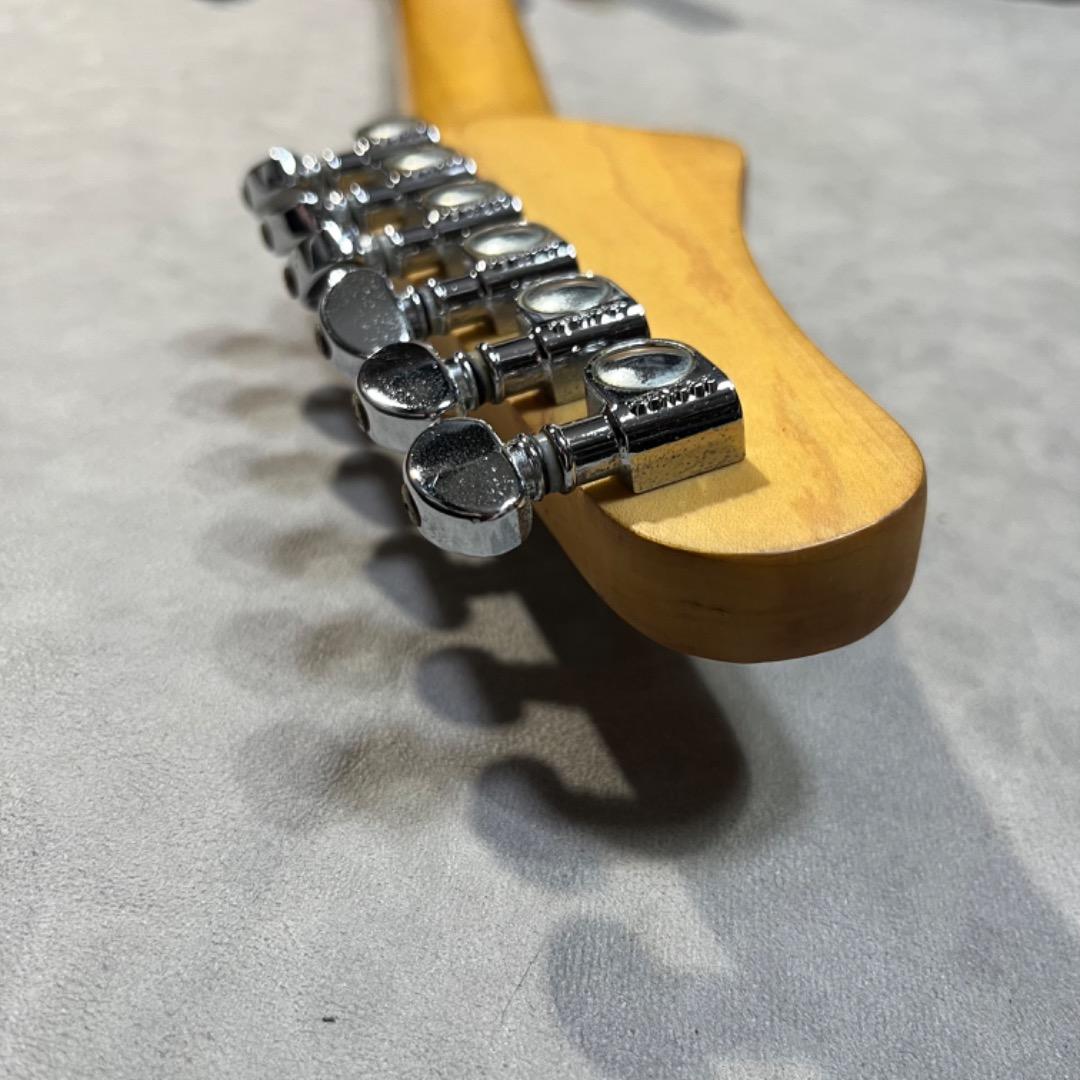 Washburn MG300-MR エレキギター レッド