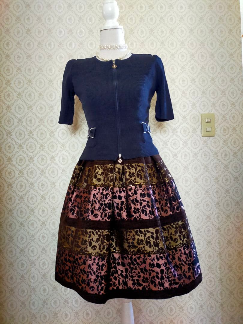 ✿超美【カタログ掲載】エムズグレイシー✿タグあり✿アニマル柄✿ラメ生地✿