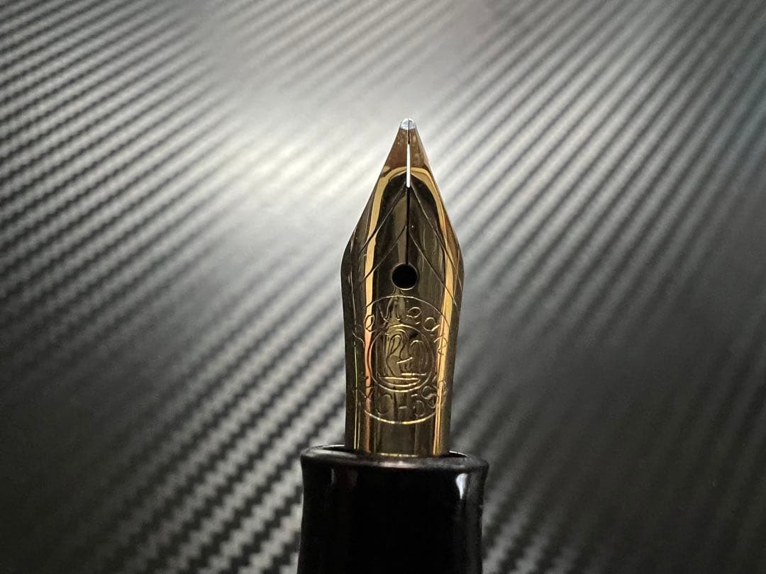 未使用に近い ペリカン 140 緑縞 M 中字 万年筆