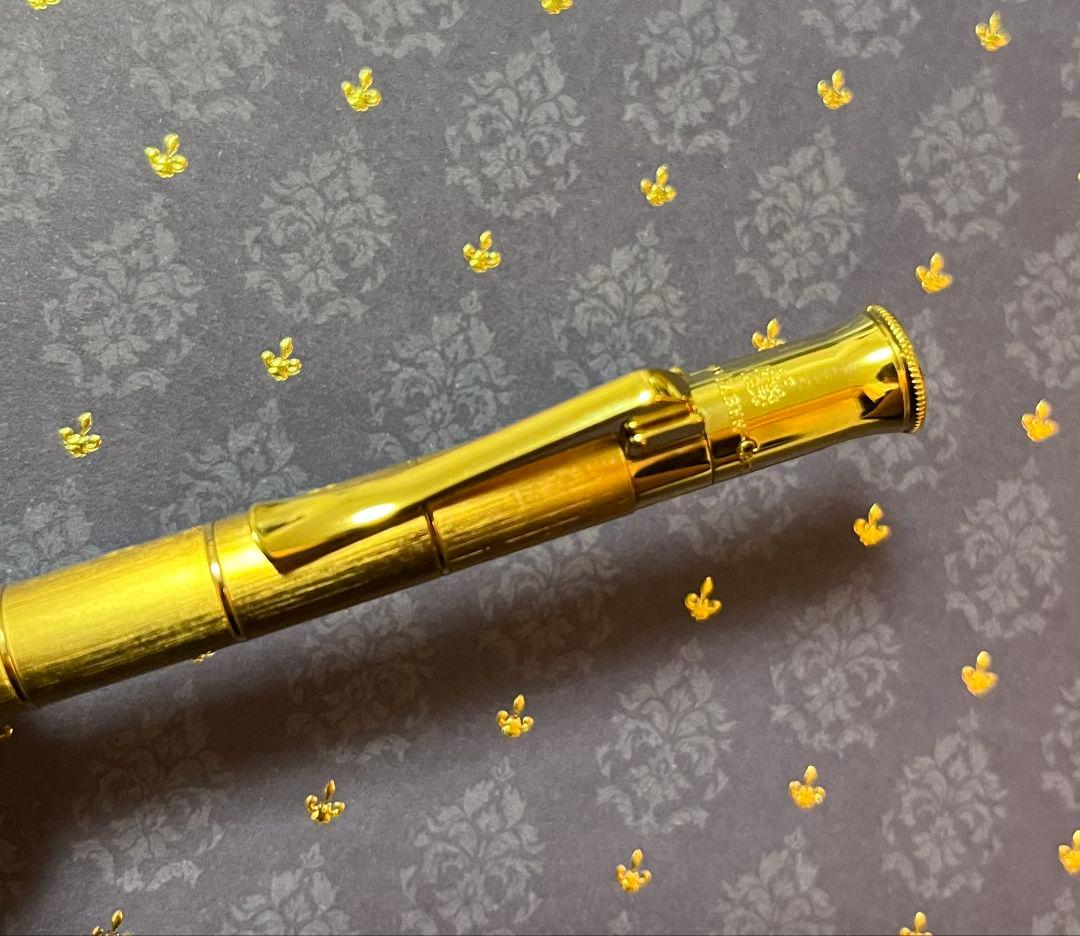 ファーバーカステル　クラシック アネロ ゴールド ボールペン