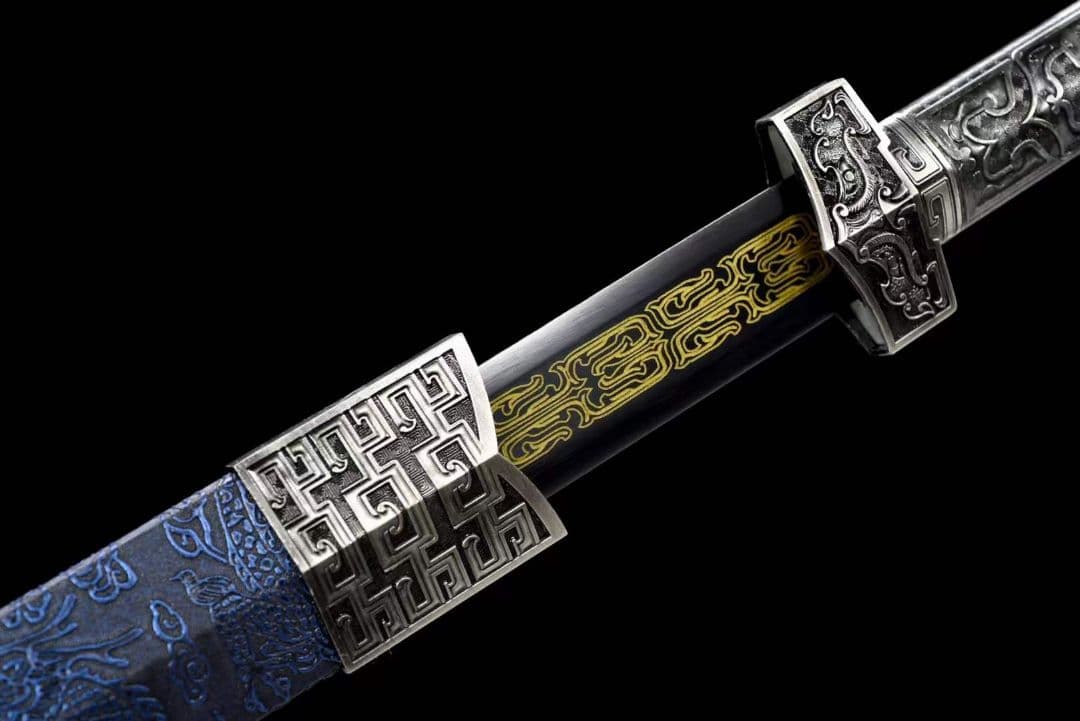 黒金を出す『九淵漢剣』古兵器 武具　刀装具　日本刀　模造刀 居合刀