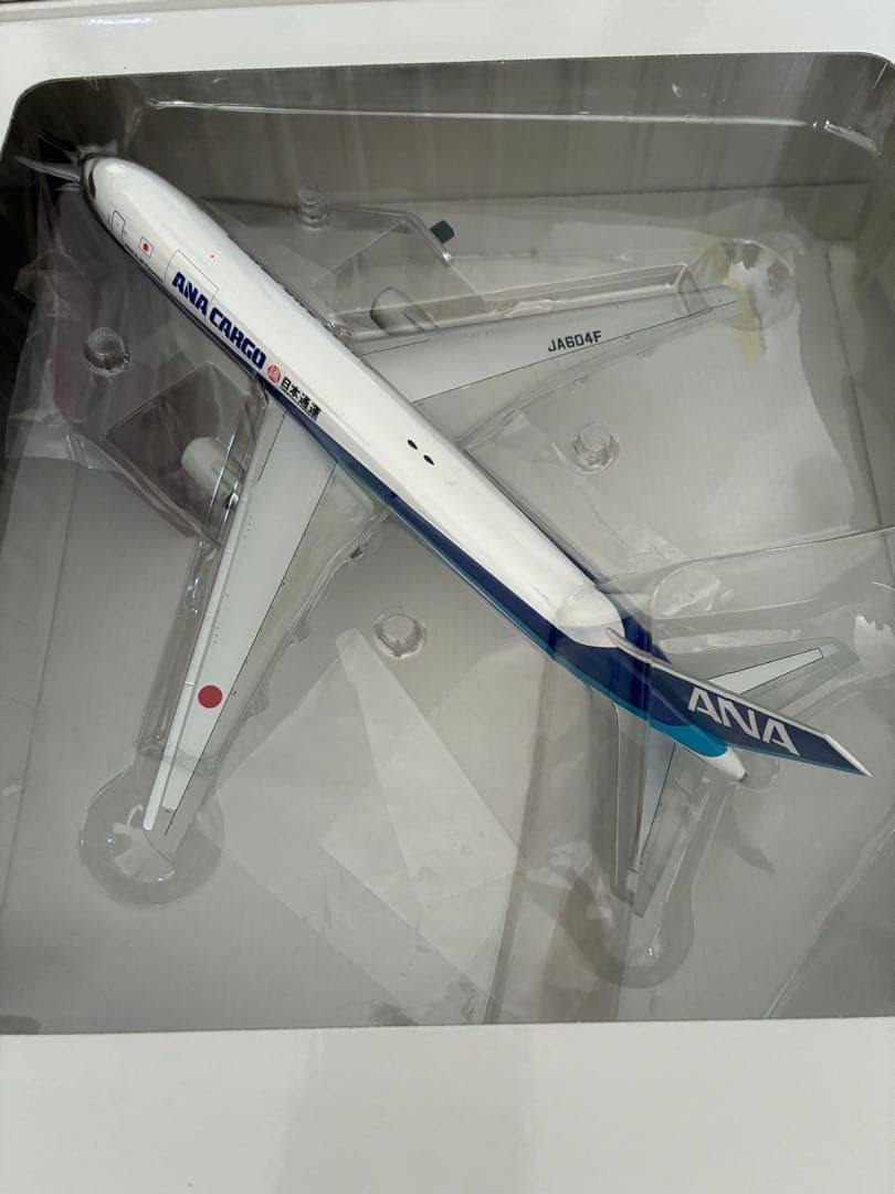 ANA Boeing 767-300F 模型 1:200