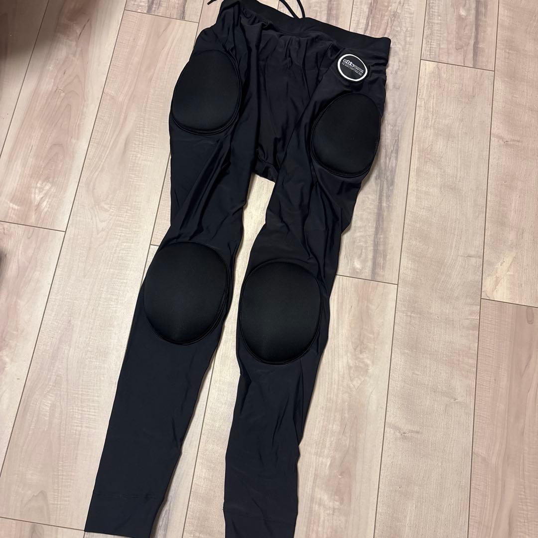 新品未使用eb's エビス スノーボード プロテクター　L