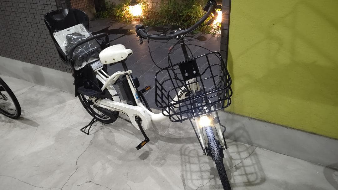 BIKKE　MOB　シートクッション新品　ブリヂストン　回生充電機能　電動自転車