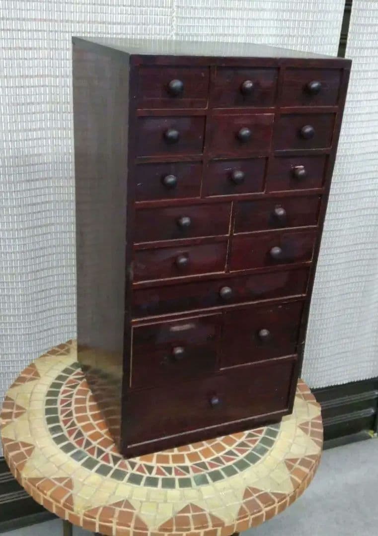 ☆期間限定特価！ヴィンテージ【薬箪笥/古家具】