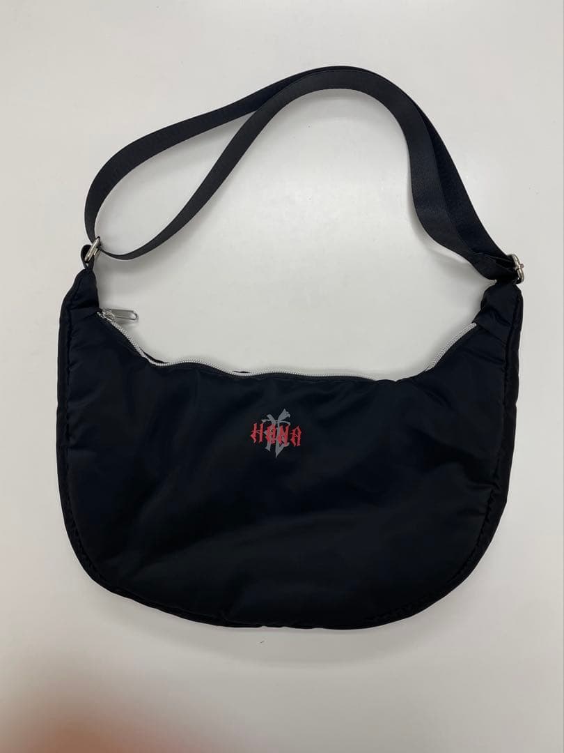 HANA バッグ　ロゴラウンドバッグ