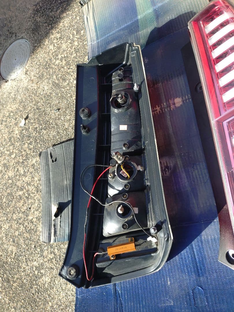 ワゴンR MH23Sテールランプ レッド/クリア