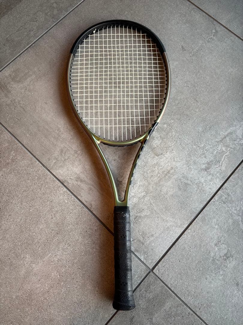 ラケット(硬式用) Wilson Blade V8 98 18x20 G2