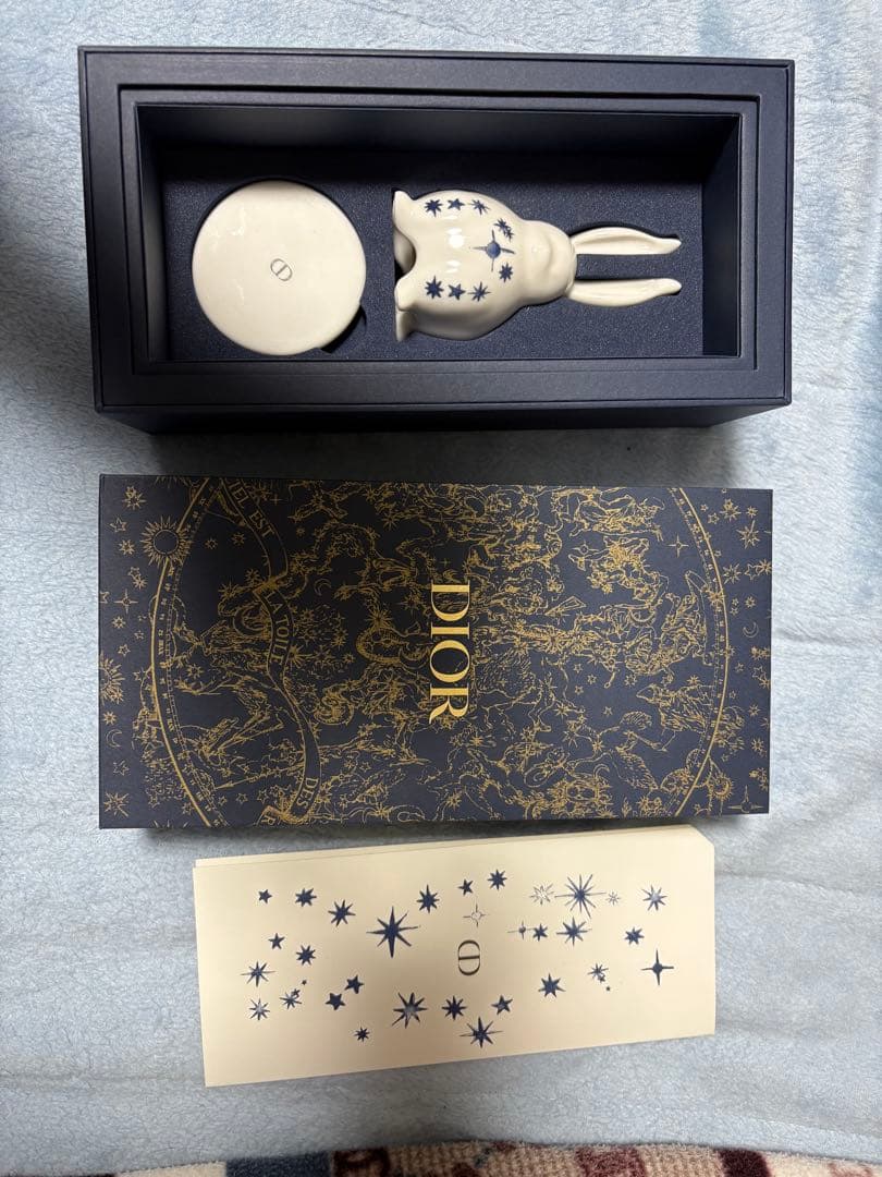 Dior 星柄ウサギの置物 陶器 お香