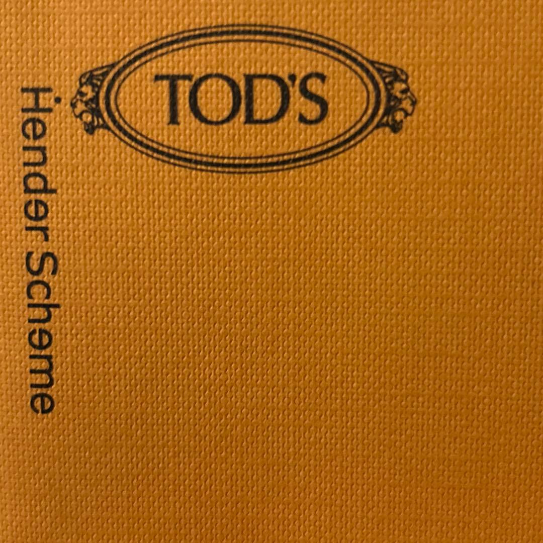 トッズ×エンダースキーマ　黒スエード丸型バッグ