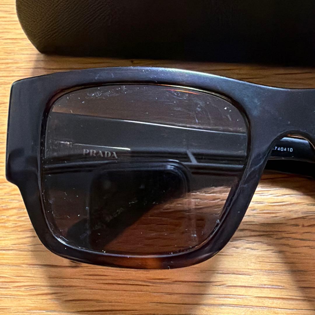 PRADA サングラス ケース付き
