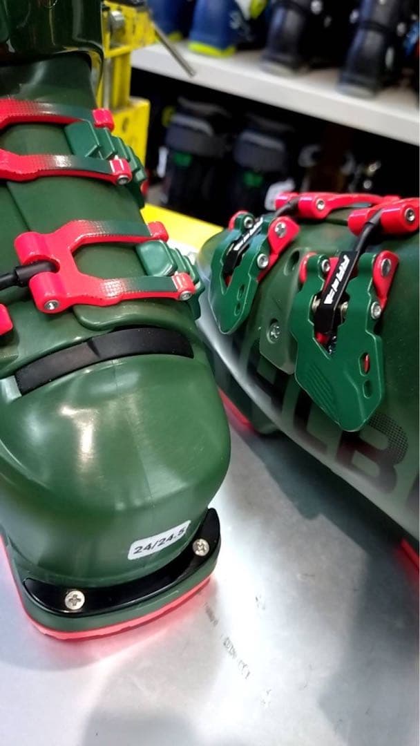 DALBELLO スキーブーツ グリーン/オレンジ