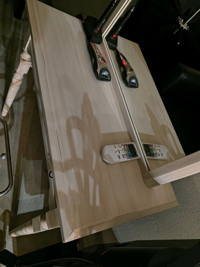 美容院　ドレッサー　セット面　鏡　ミラー　ヘアサロン