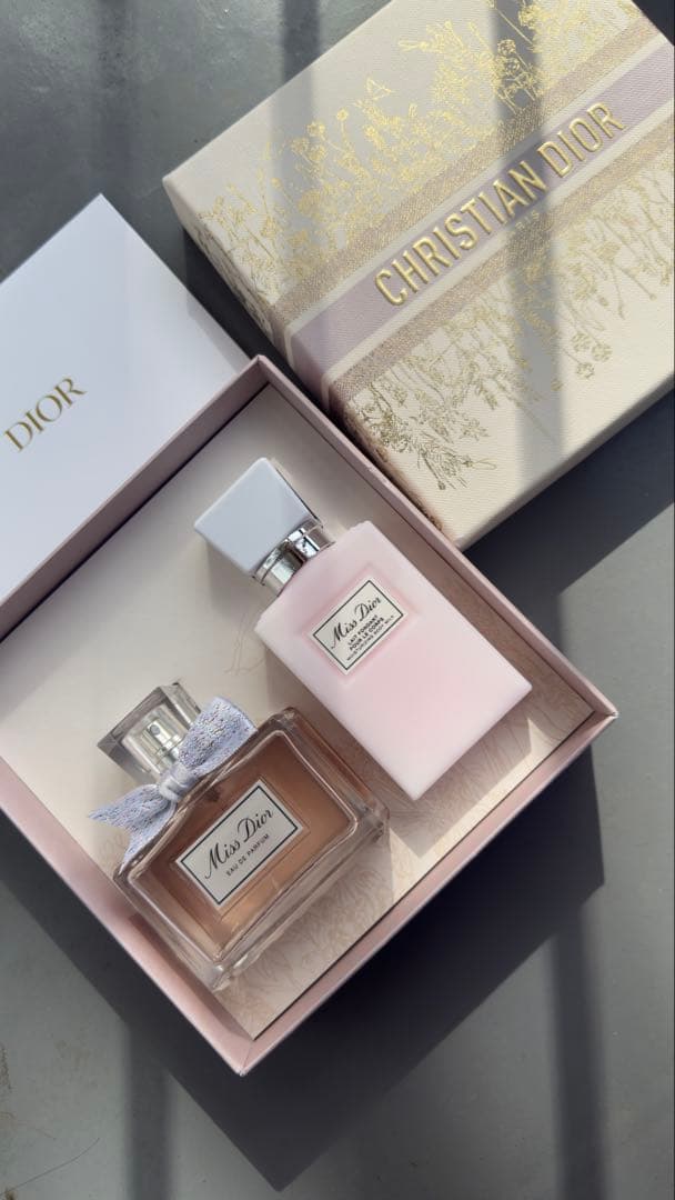 箱付　ミスディオール オードゥ パルファン 50ml ボディ ミルク　セット