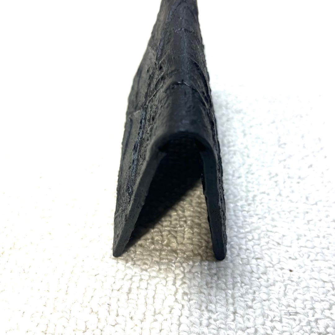 【美品】カガリユウスケ カードケース 黒壁 牛革 漆喰 パテ 名刺入れ