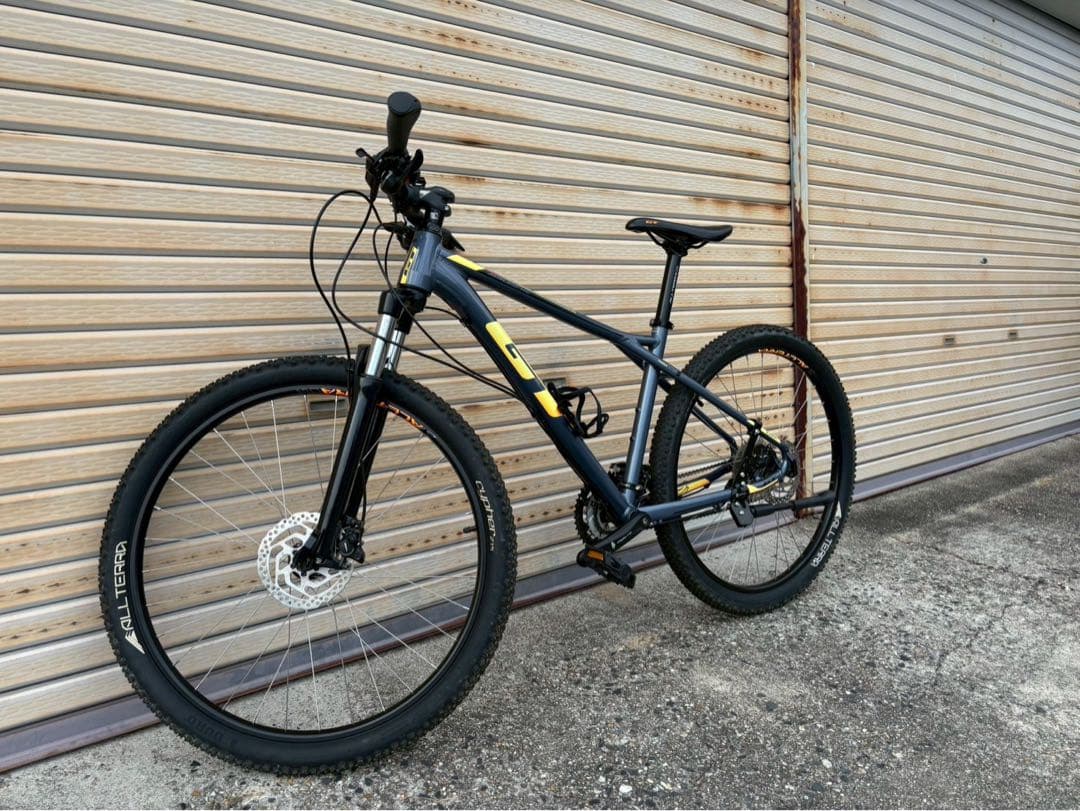 GT ( ジーティー ) マウンテンバイク AVALANCHE