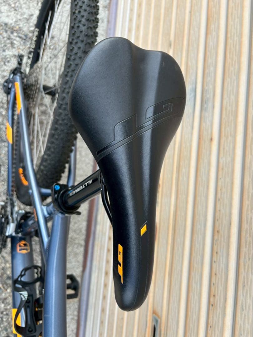 GT ( ジーティー ) マウンテンバイク AVALANCHE