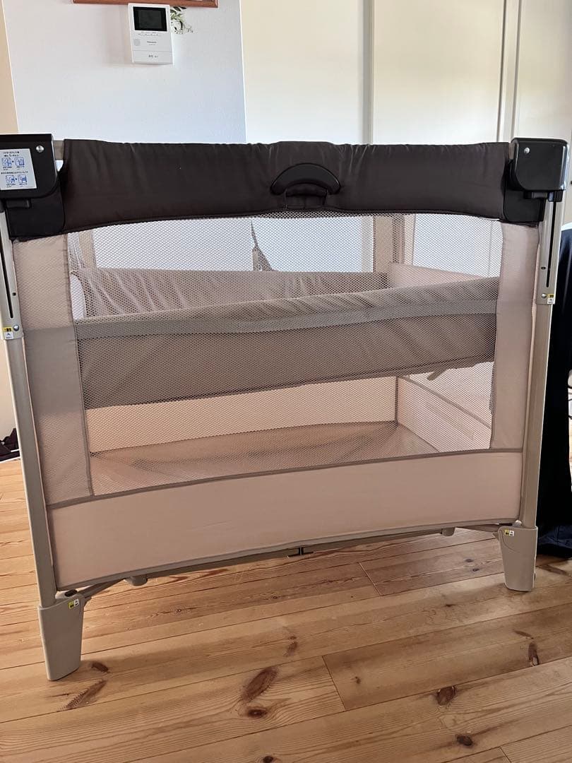 折りたたみ式ベビーベッド グレー・ベージュ