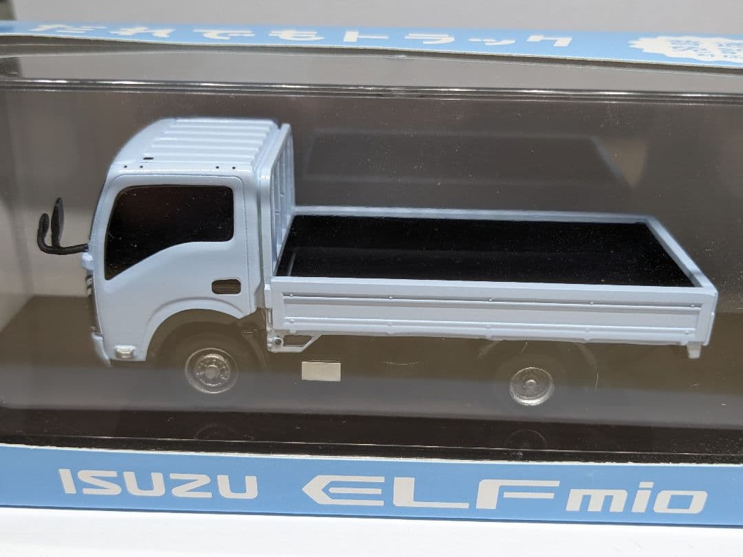 いすゞ自動車特注品 いすゞエルフミオ 1/40 25個限定品 非売品