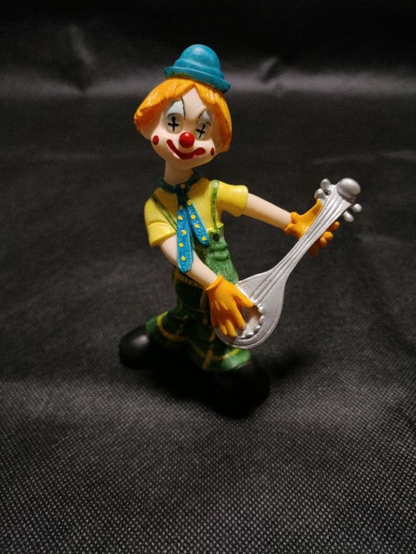 道化師 フィギュア