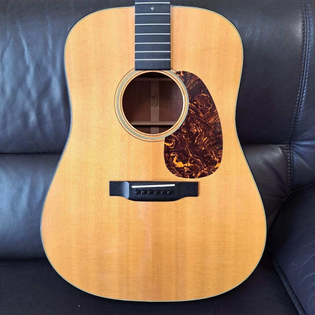 Martin D18 マーティン
