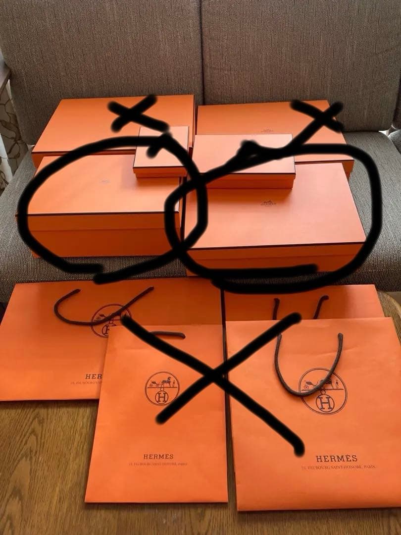 HERMES オレンジ色の紙袋と箱セット2025年