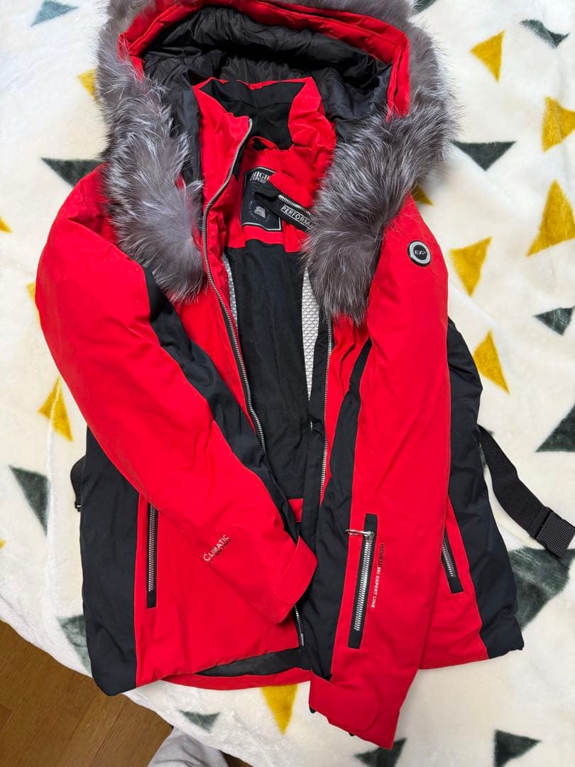 PERFORMAL スキーウェア 赤と黒