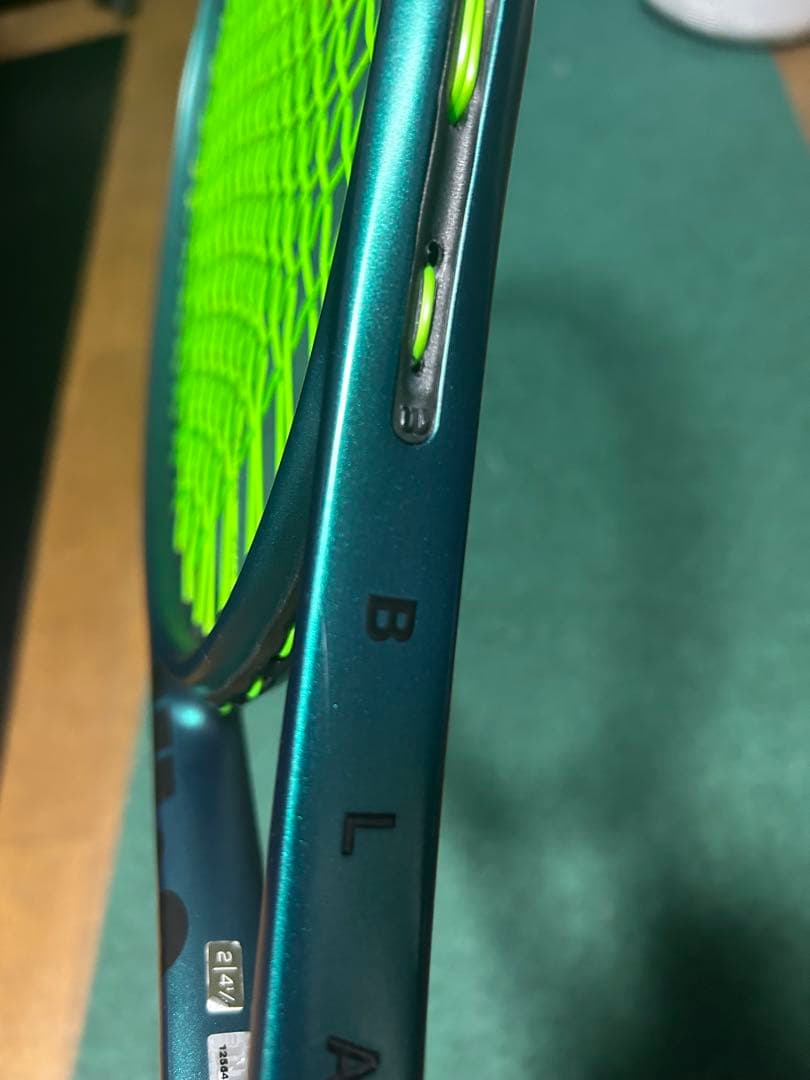 Wilson blade 98 v9 16×19 グリップサイズ2