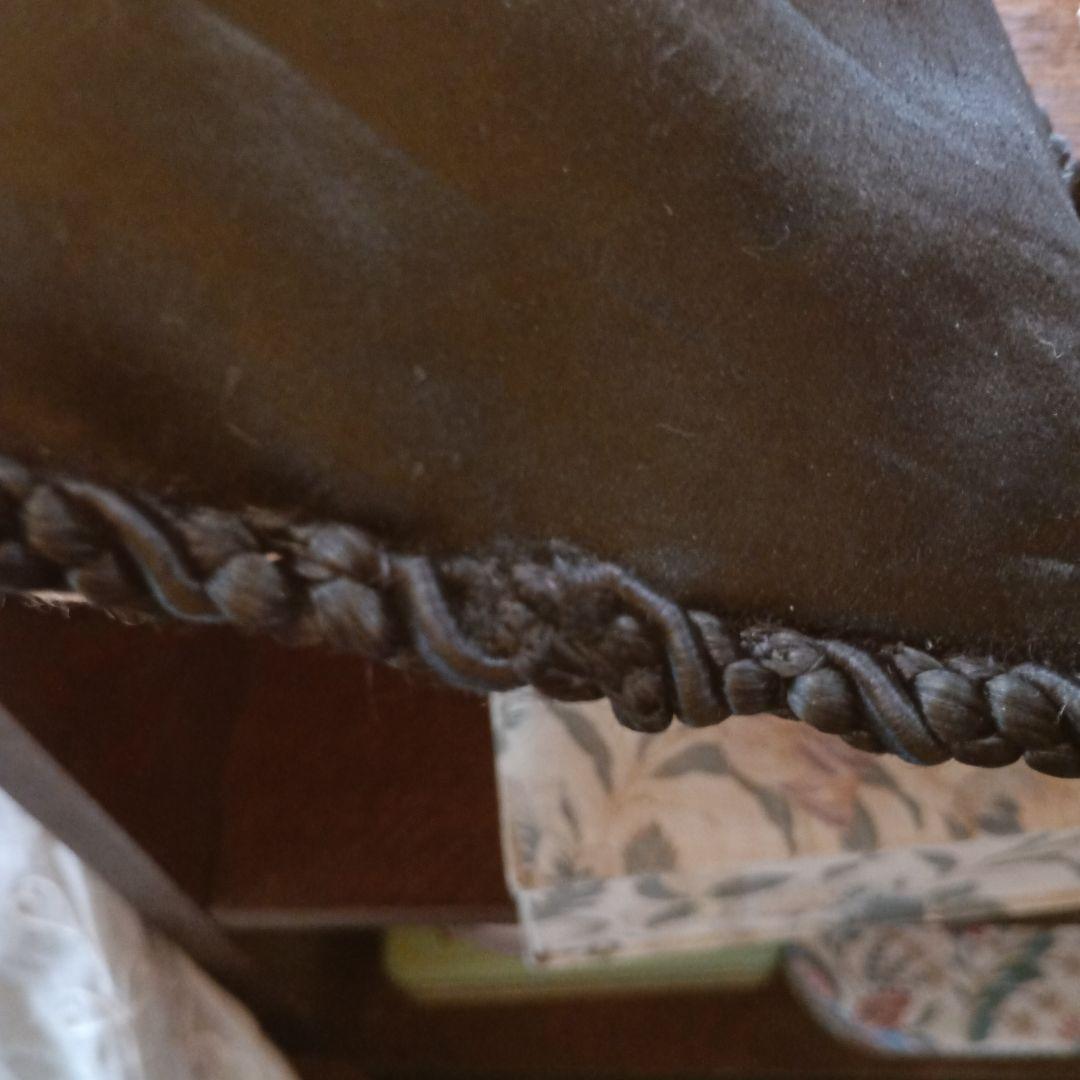 古い素材の小さめクッション　猫とモノグラム2ケセット