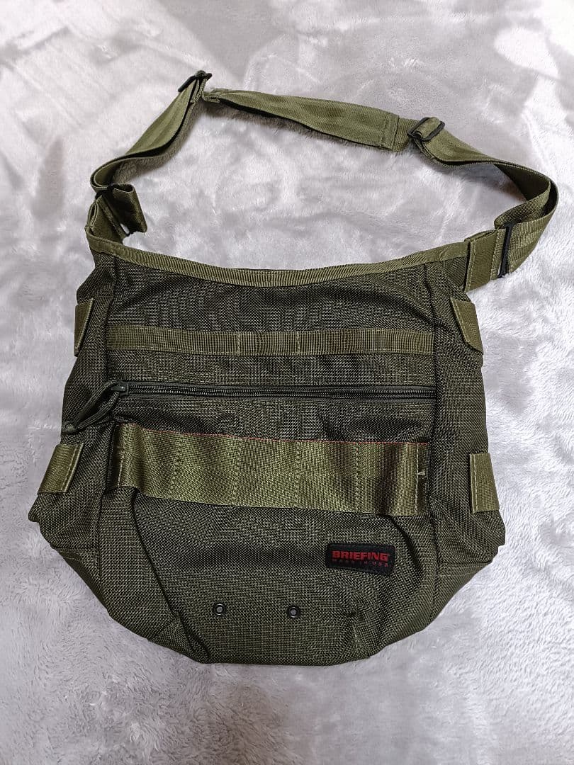 美品　BRIEFING　デイトリッパー　廃盤色　レンジャーグリーン