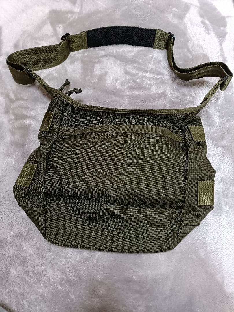 美品　BRIEFING　デイトリッパー　廃盤色　レンジャーグリーン