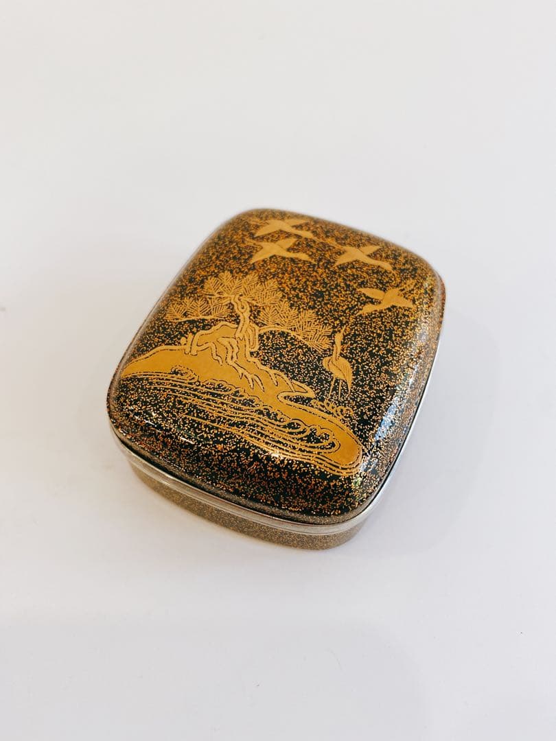 鶴に松ノ絵鈴縁香合　茶道具