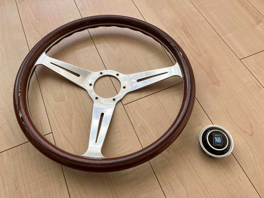 NARDIナルディ クラシック　ウッドステアリング　365mm