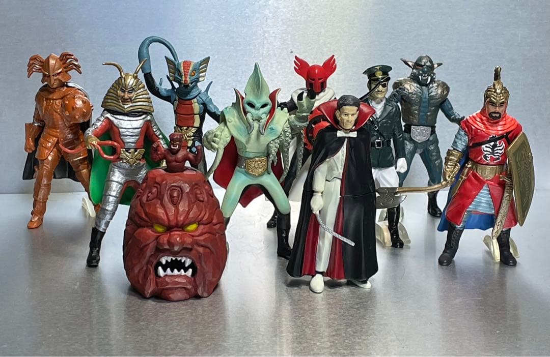 Xmasプレゼントに！　バンダイHG ガシャポン　仮面ライダー 幹部10種セット