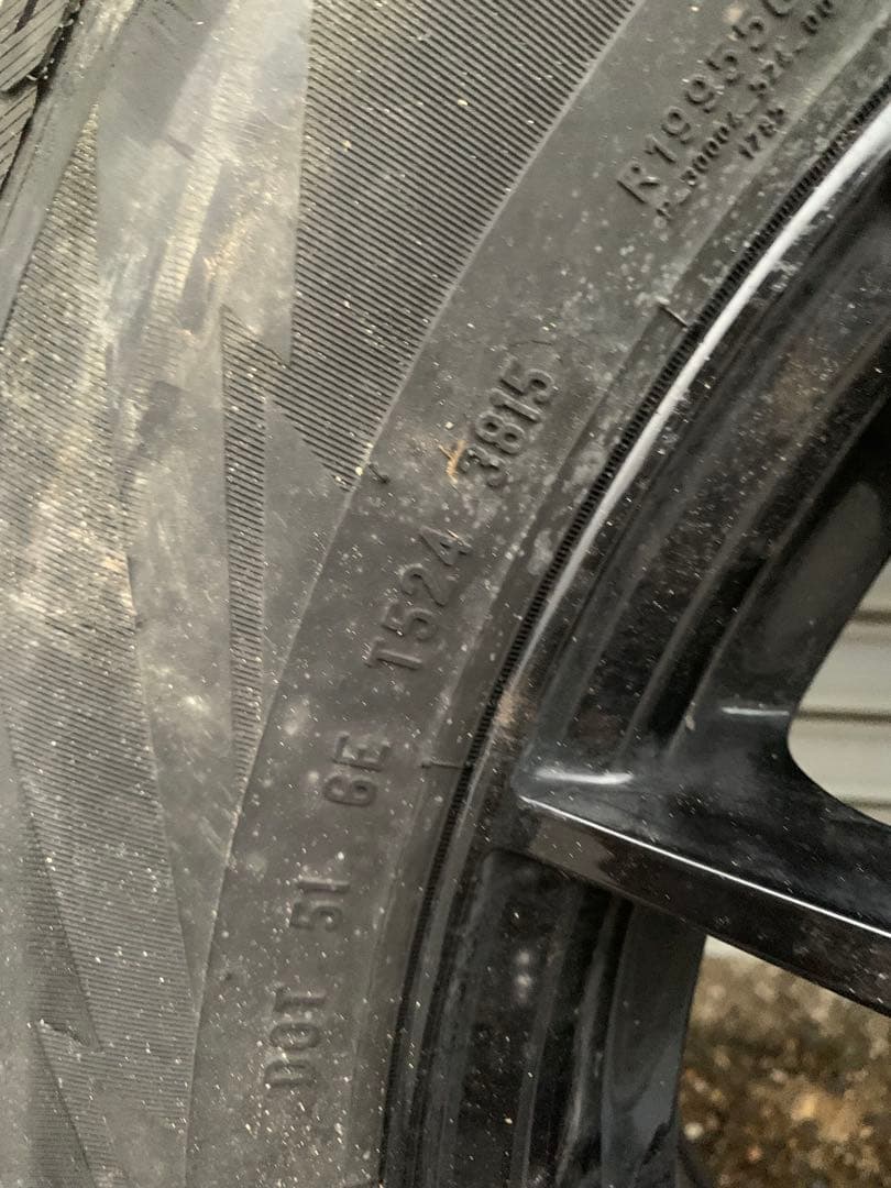 スタッドレスタイヤ　ホイール付き　225/65R17 CX-5 エクストレイルに