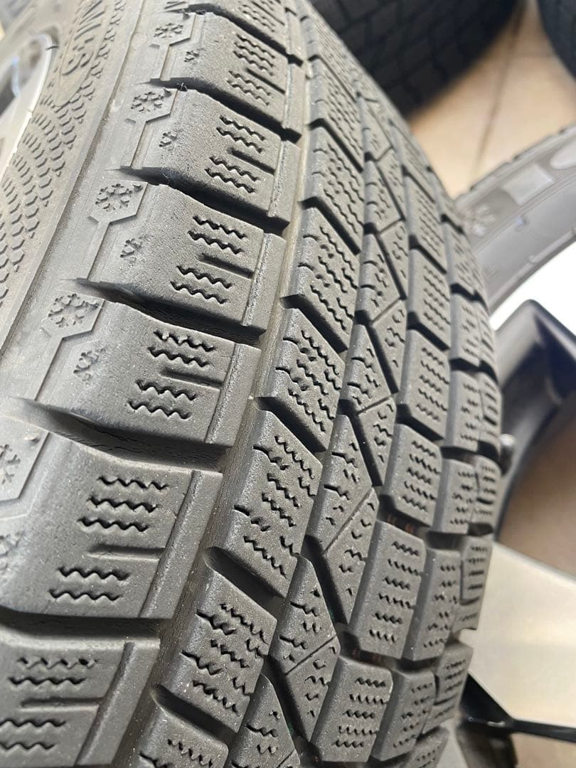 アクア❗️NHP10❗️スタッドレス付純正アルミ　Ｘアーバン　175/60R16