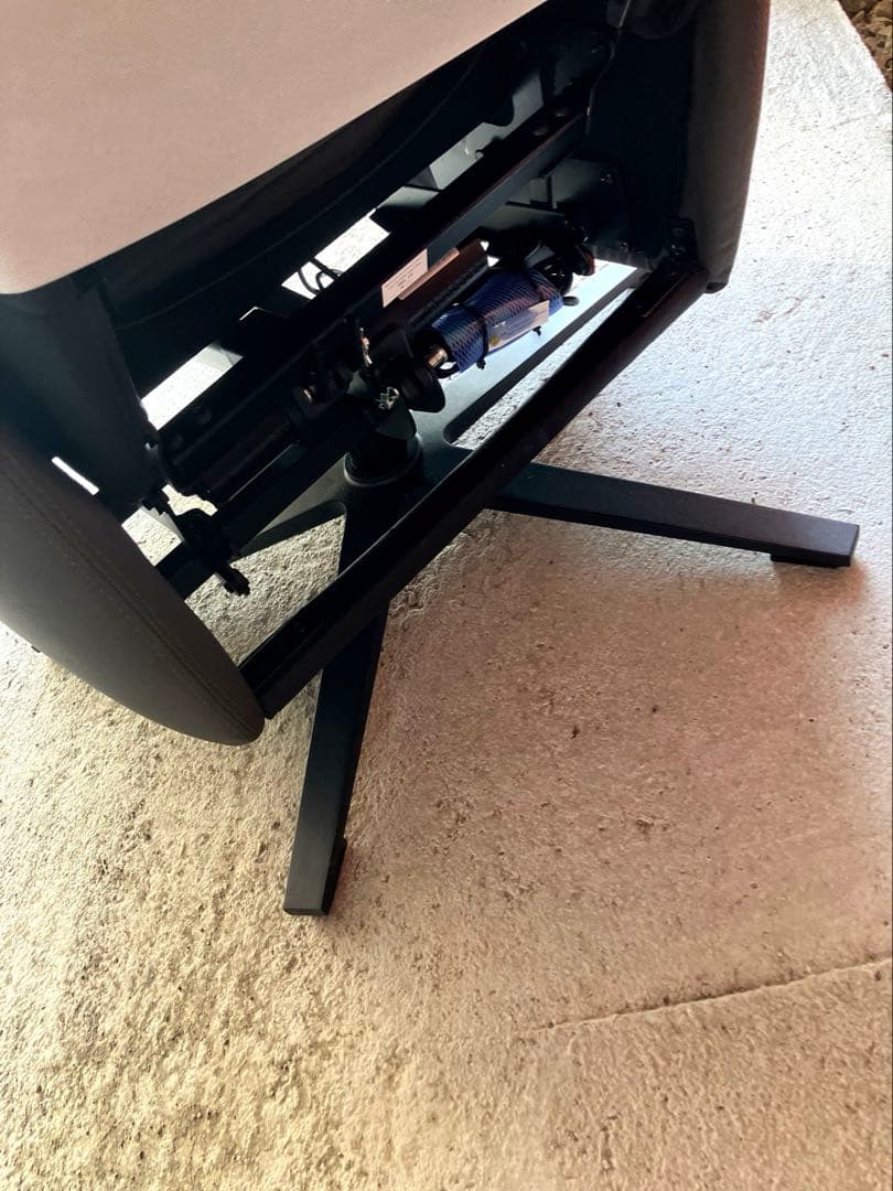 ほぼ未使用　ニトリ　電動リクライニングパーソナルチェアー