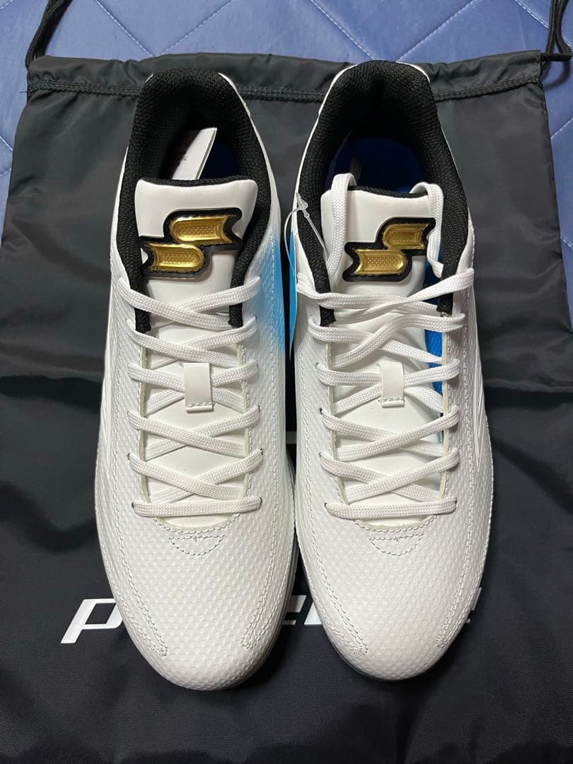 野球　金属スパイク