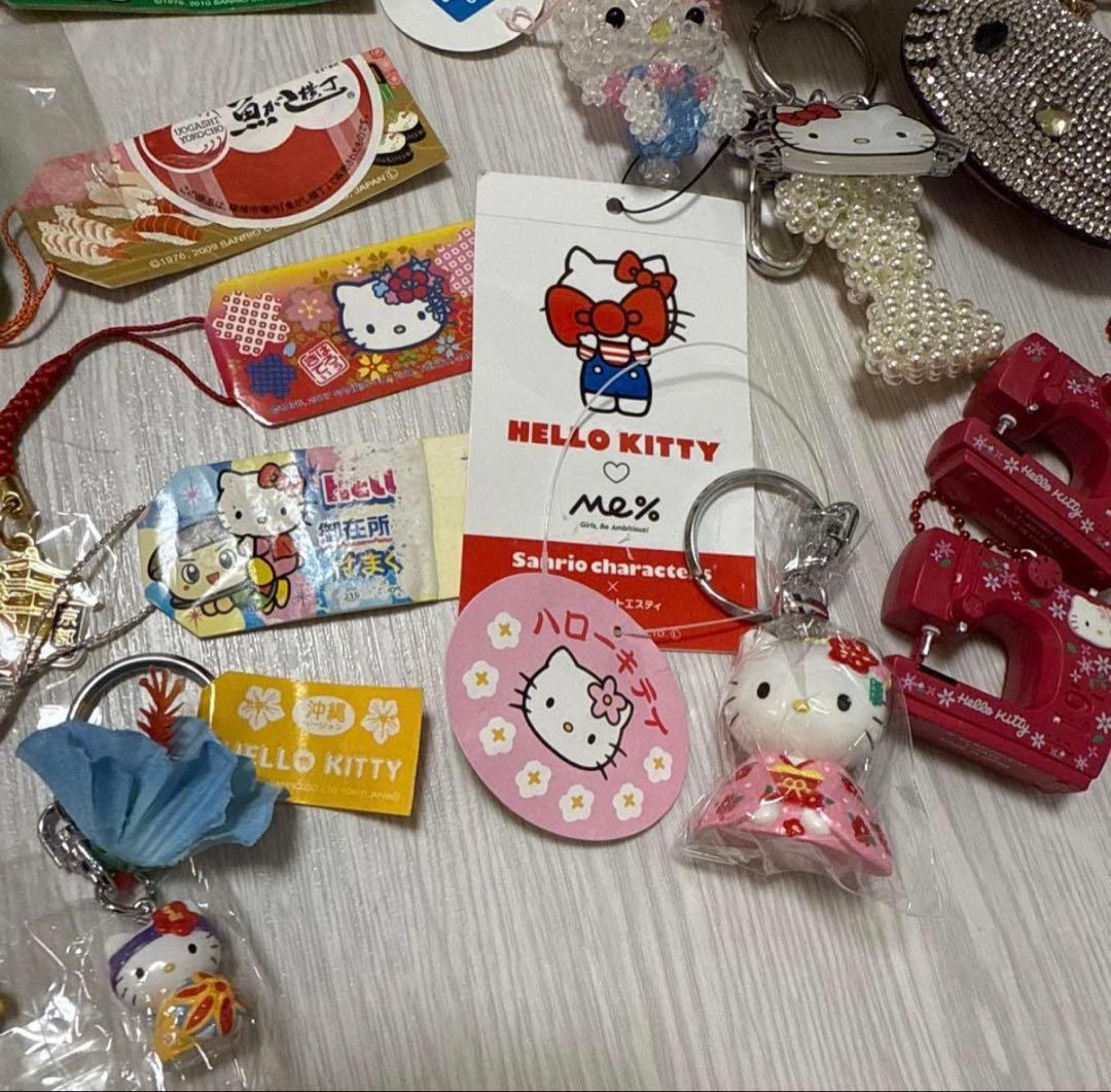 ハローキティ　ご当地　ねつけ　ストラップ　セット　サンリオ